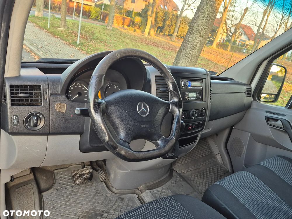 Mercedes-Benz SPRINTER - 2
