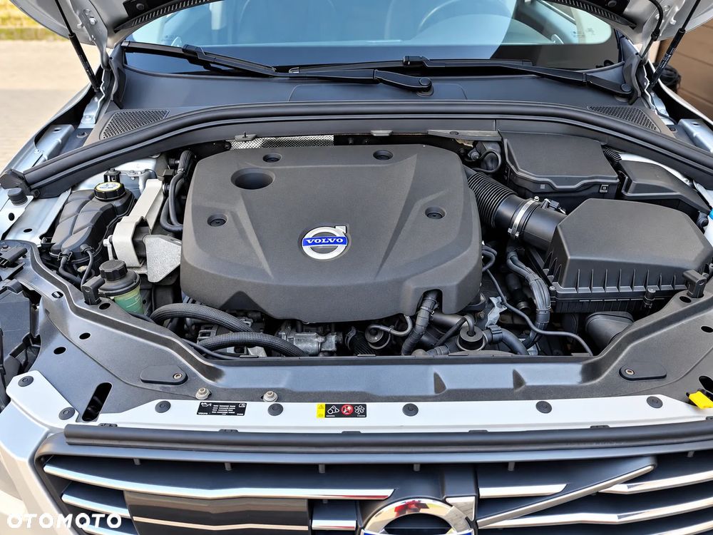 Volvo XC 60 D4 Drive-E Momentum - 23