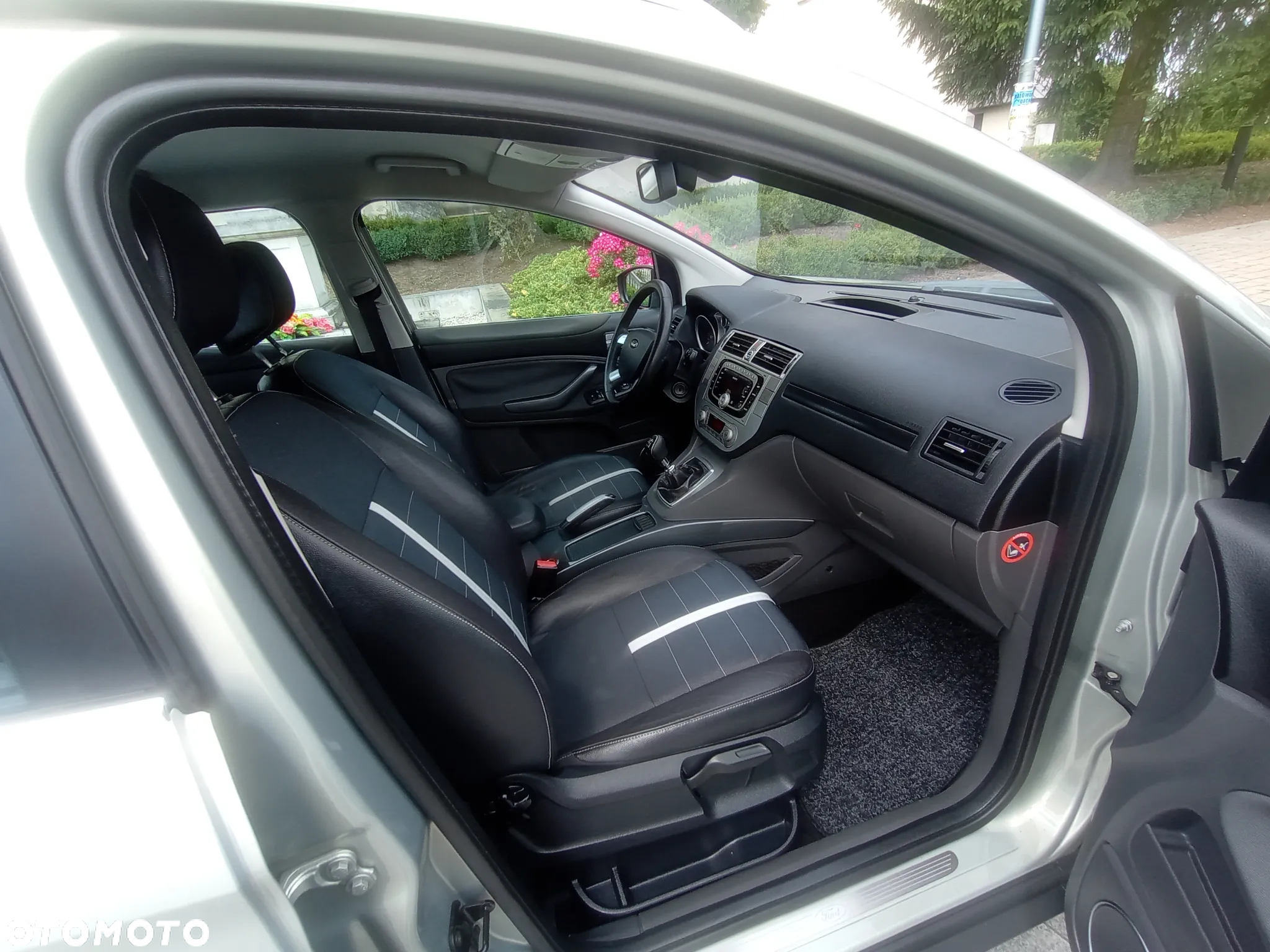 Ford Kuga 2.0 TDCi 4x4 Titanium - 18