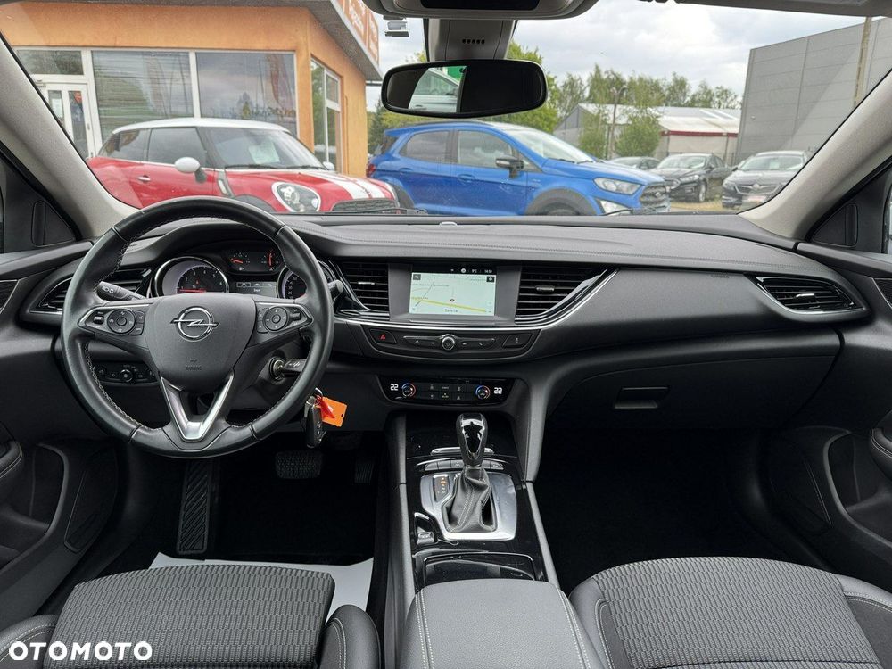 Opel Insignia - 19