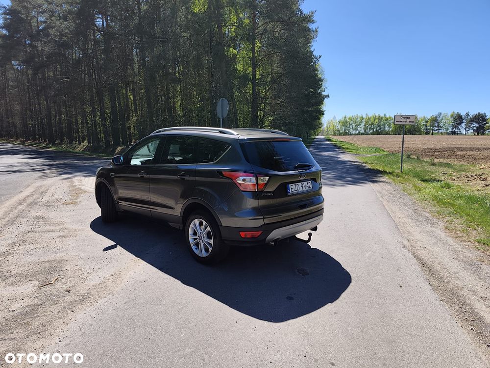 Ford Kuga - 13
