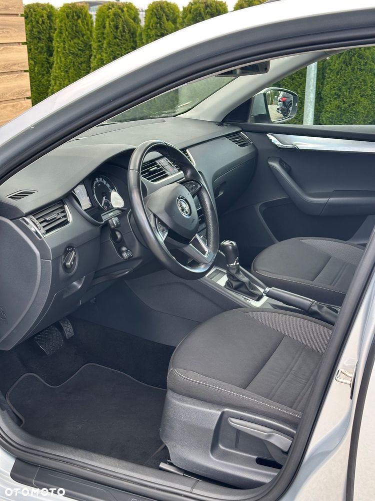 Skoda Octavia 1.5 TSI GPF ACT Ambition DSG - 14