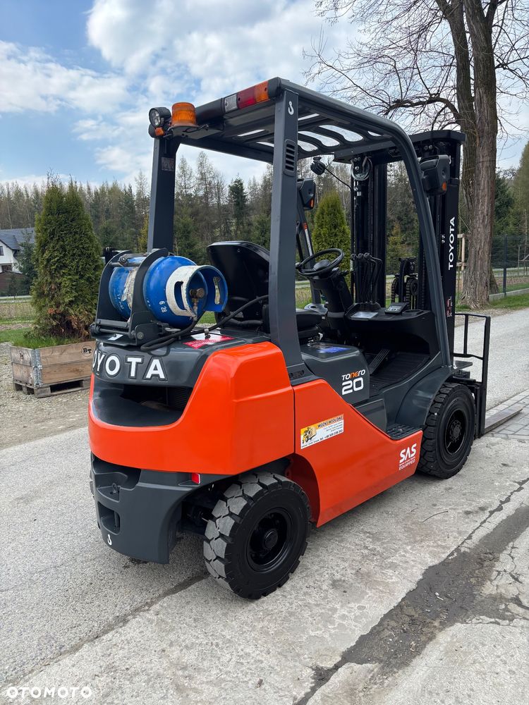 Toyota 8FGF20 GWARANCJA LPG triplex DOSTAWA 53 900 NETTO - 5