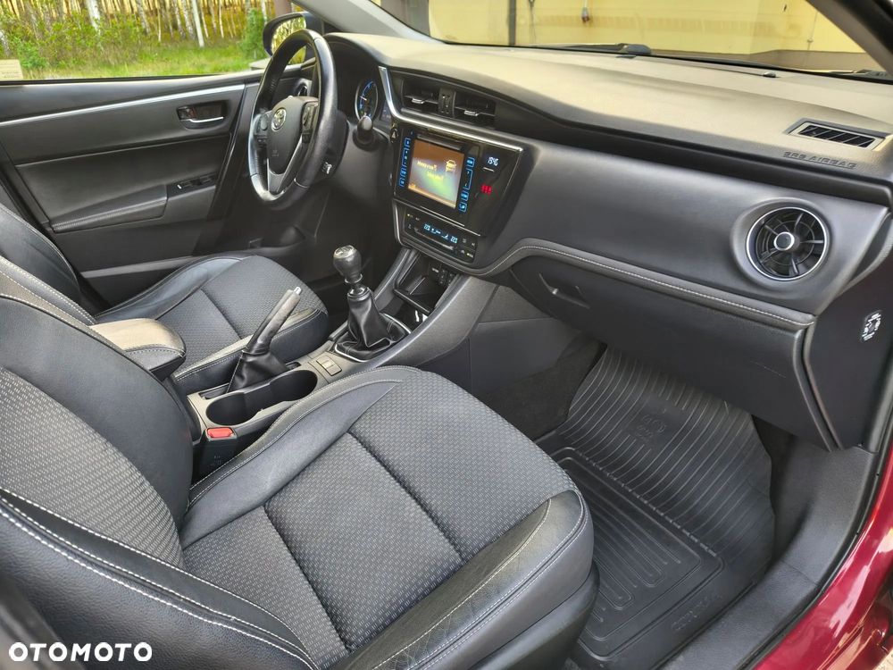 Toyota Corolla 1.4 D-4D Prestige - 10