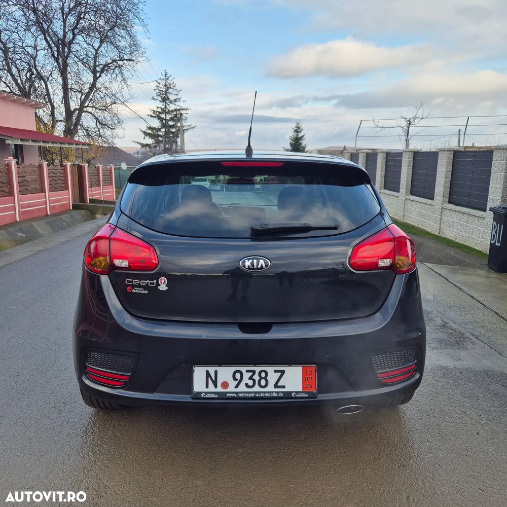 Kia Ceed 1.4 CVVT Dream Team Edition - 4