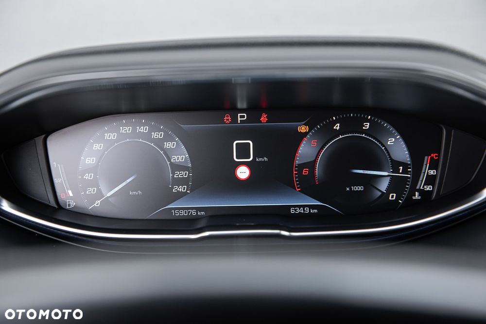 Peugeot 5008 1.5 BlueHDi Allure S&S EAT8 - 13