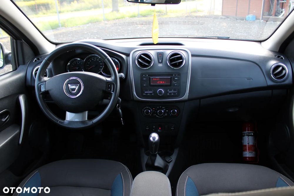 Dacia Sandero - 8