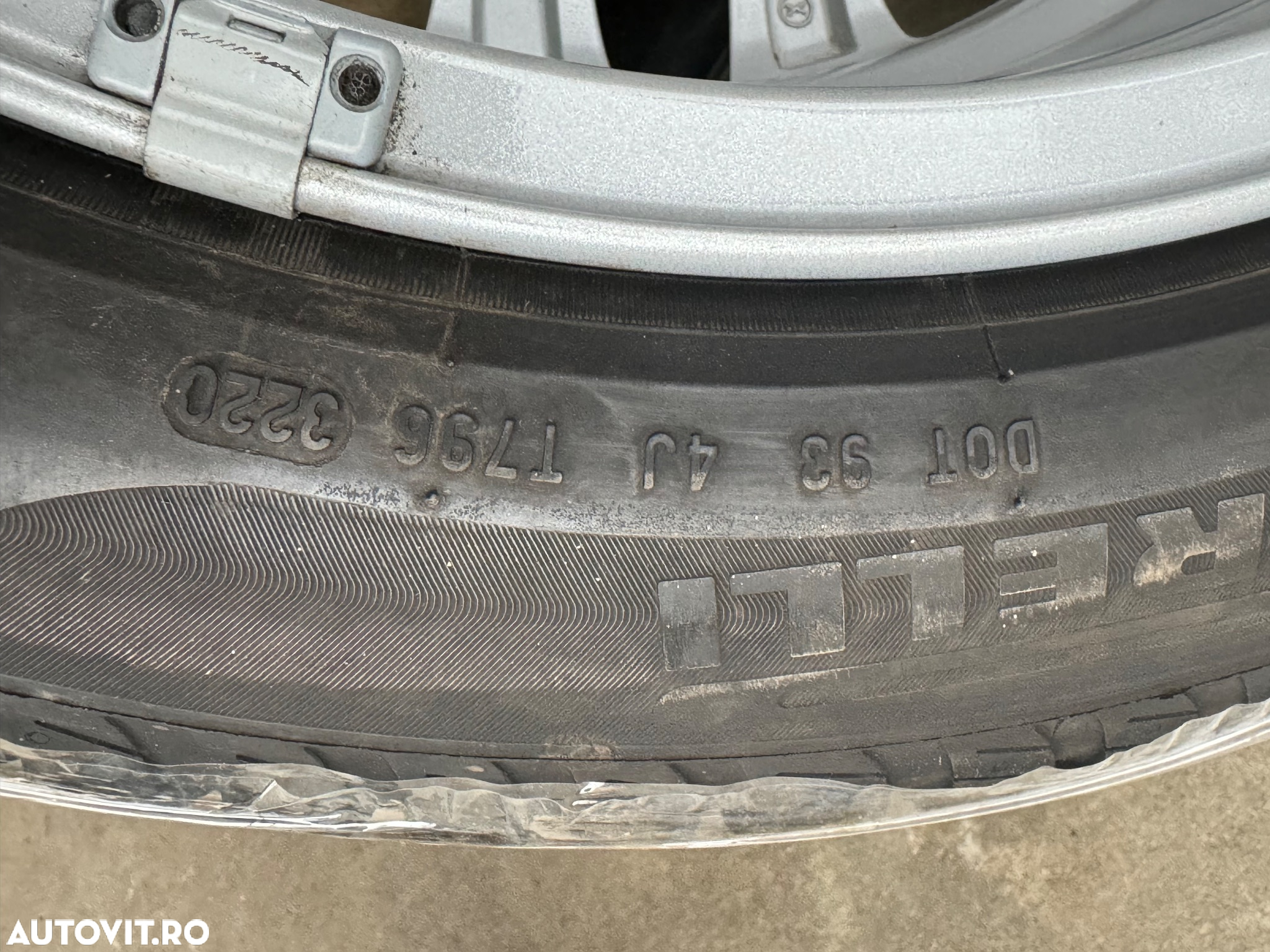 Vând jante originale BMW G30 seria 5 pe 18” cu anvelope de iarnă - 13