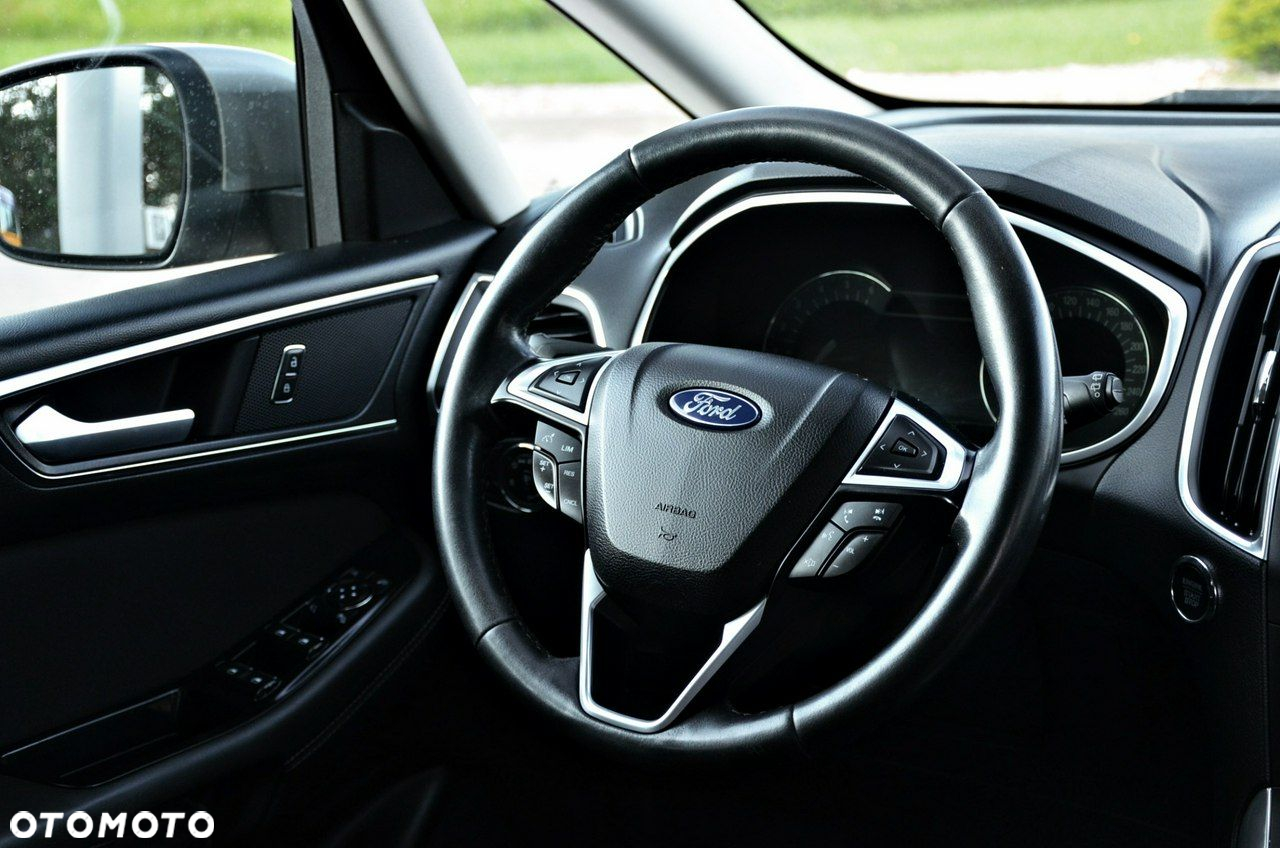 Ford S-Max - 16