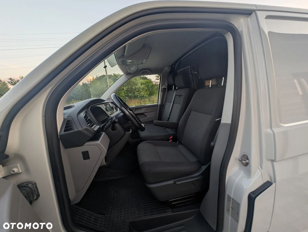 Volkswagen Transporter - 37