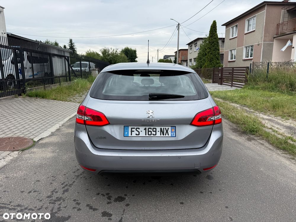 Peugeot 308 1.5 BlueHDi Active S&S EAT8 - 6