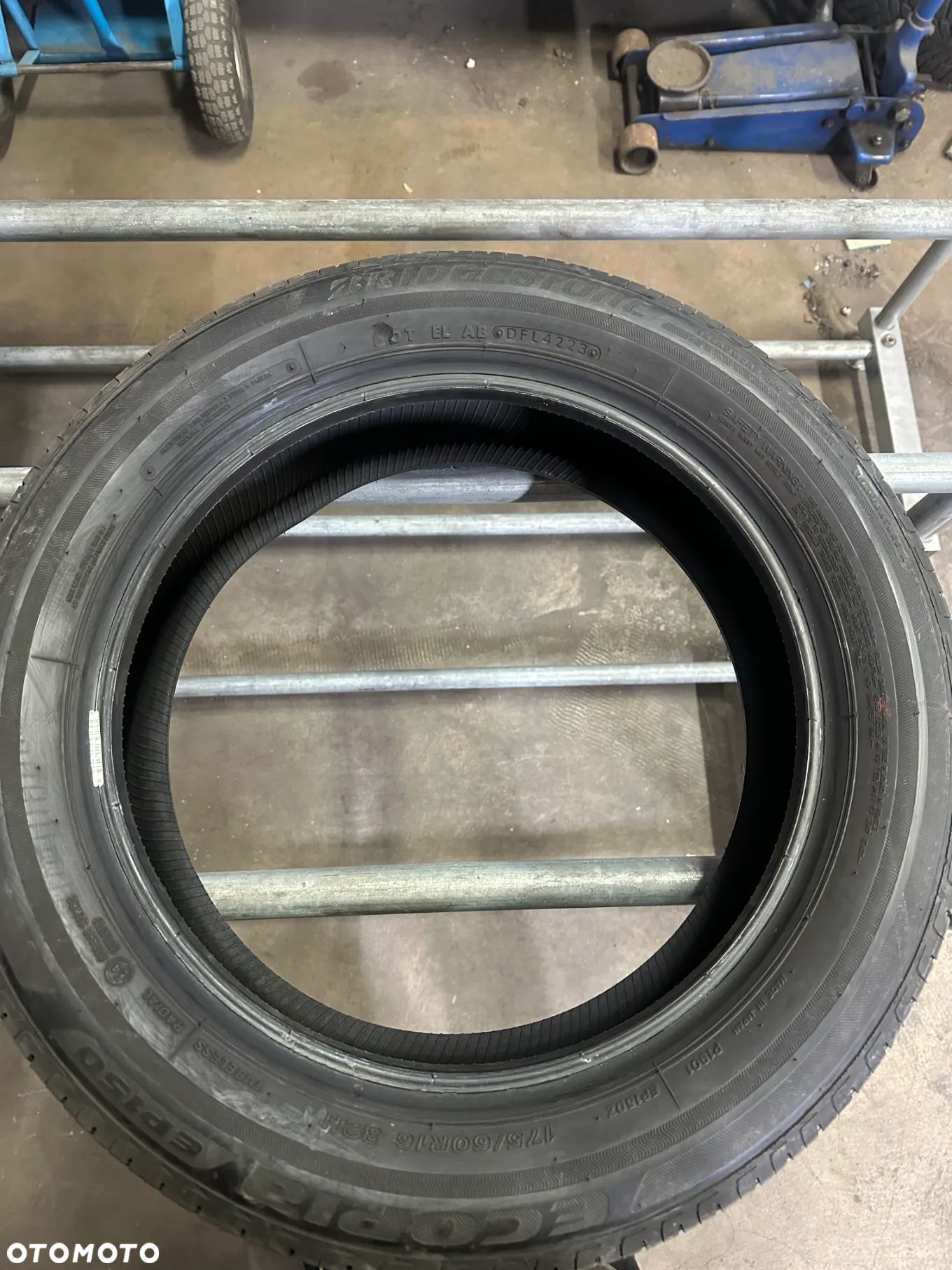 175/60x16 Bridgestone - 1