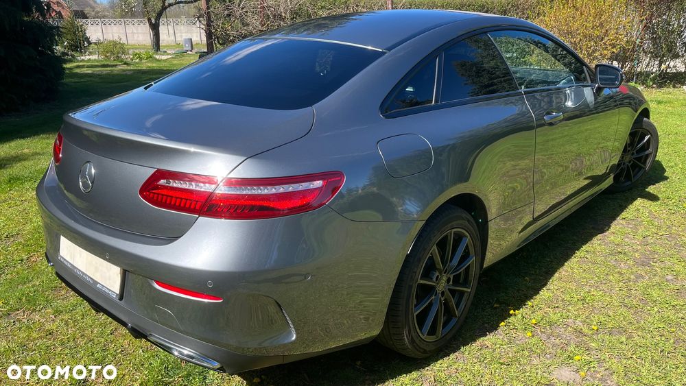 Mercedes-Benz Klasa E 300 d 9G-TRONIC - 13