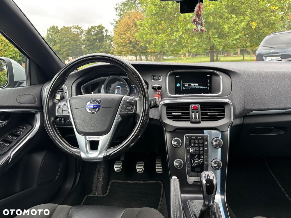 Volvo V40 D2 RDesign - 15
