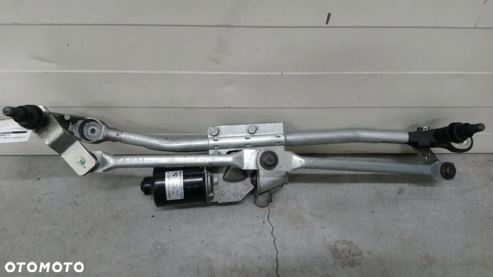 MECHANIZM WYCIERACZEK BMW E87 - 4