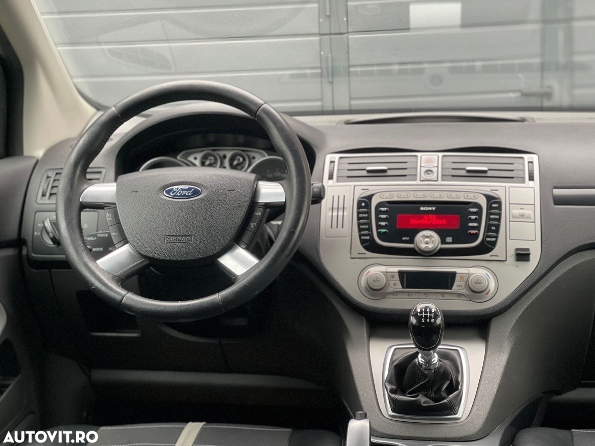 Ford Kuga 2.0 TDCi 2WD Trend - 8