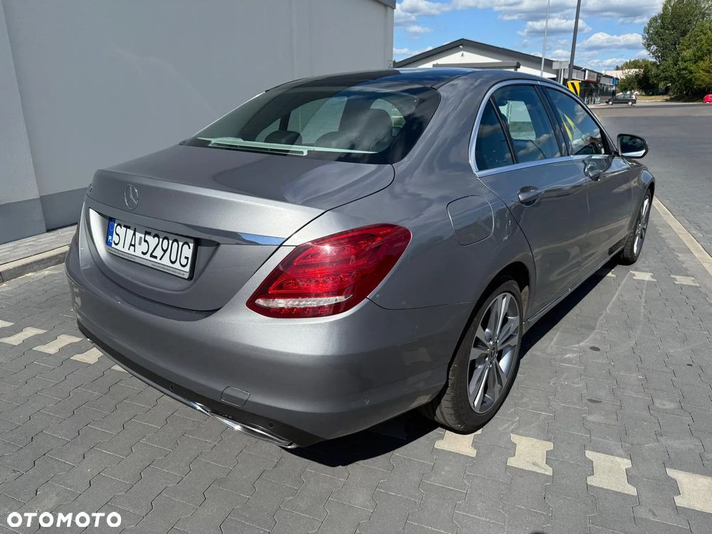 Mercedes-Benz Klasa C 300 7G-TRONIC Exclusive - 36