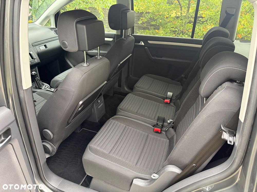 Volkswagen Touran - 9