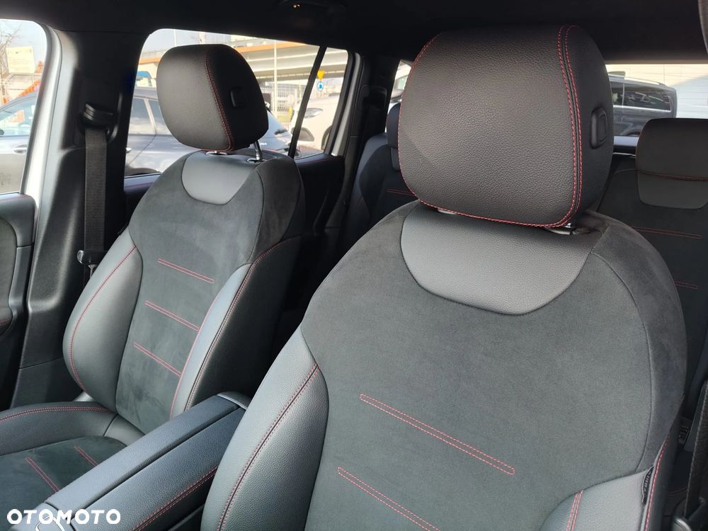 Mercedes-Benz GLB 200 d AMG Line 8G-DCT - 14