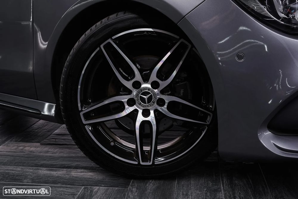 Mercedes-Benz CLA 200 d 4Matic 7G-DCT AMG Line - 3