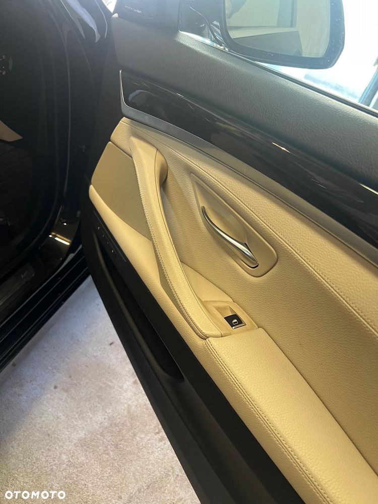 BMW Seria 5 535d Sport-Aut Luxury Line - 19