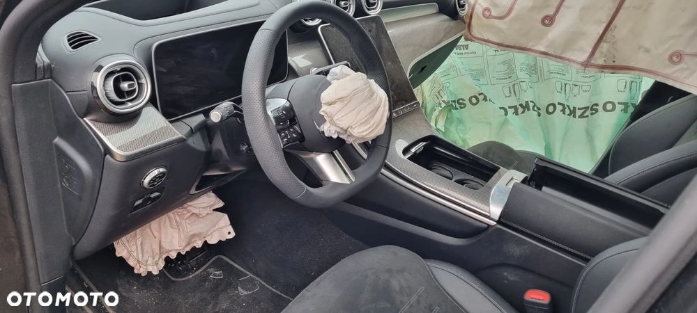 Mercedes-Benz GLC 300 de 4Matic 9G-TRONIC AMG Line Plus - 9