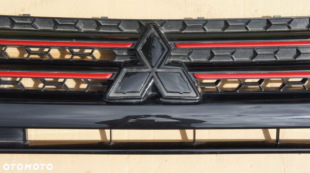 ATRAPA PRZEDNIA GRILL MITSUBISHI SPACE STAR II LIFT - 3