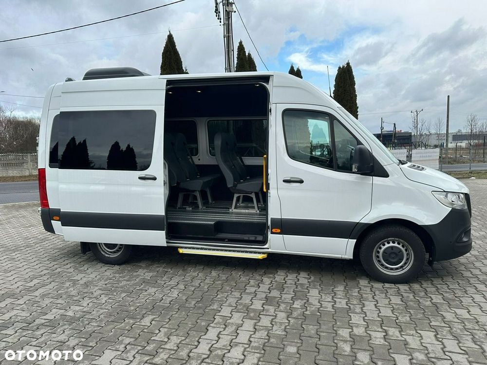 Mercedes-Benz Sprinter - 11