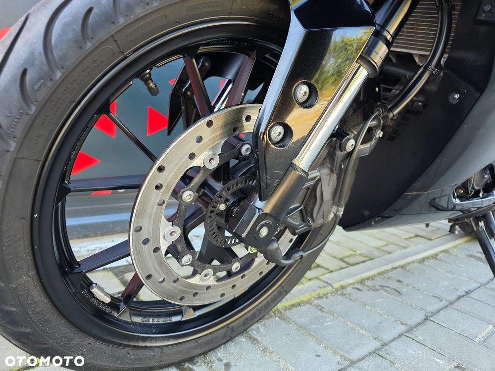 Yamaha YZF - 15