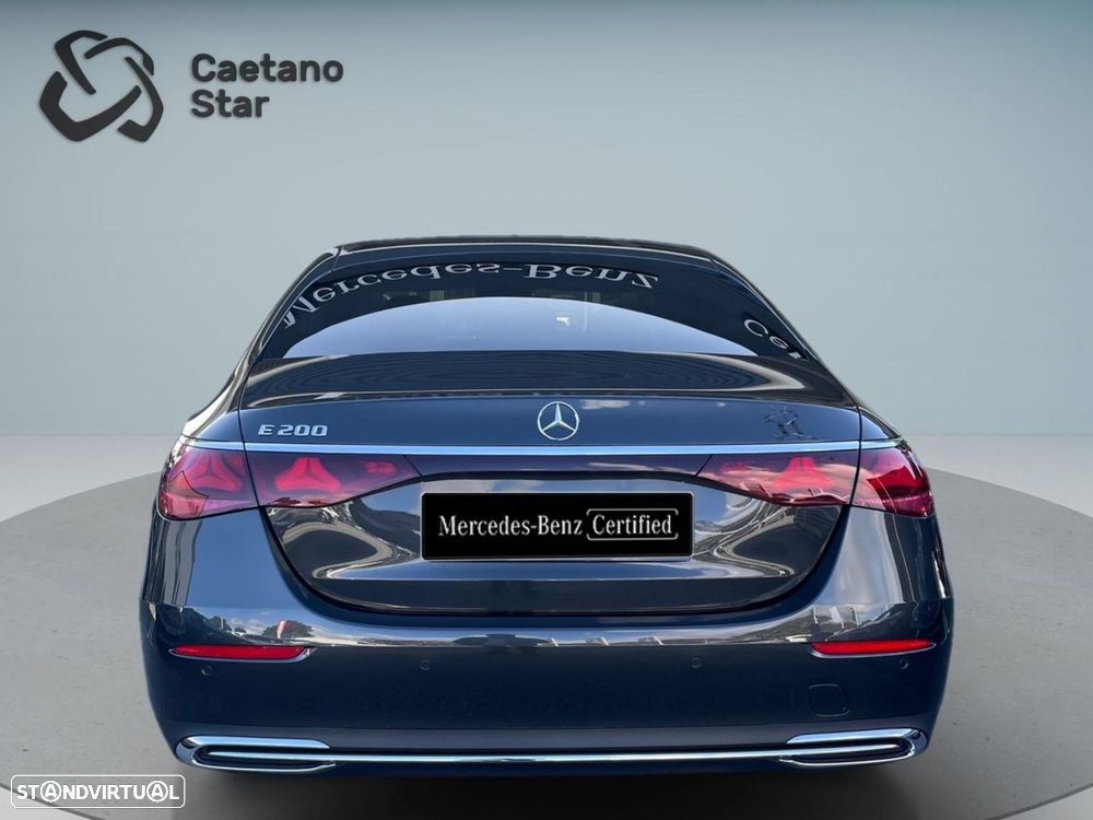 Mercedes-Benz E 200 - 9
