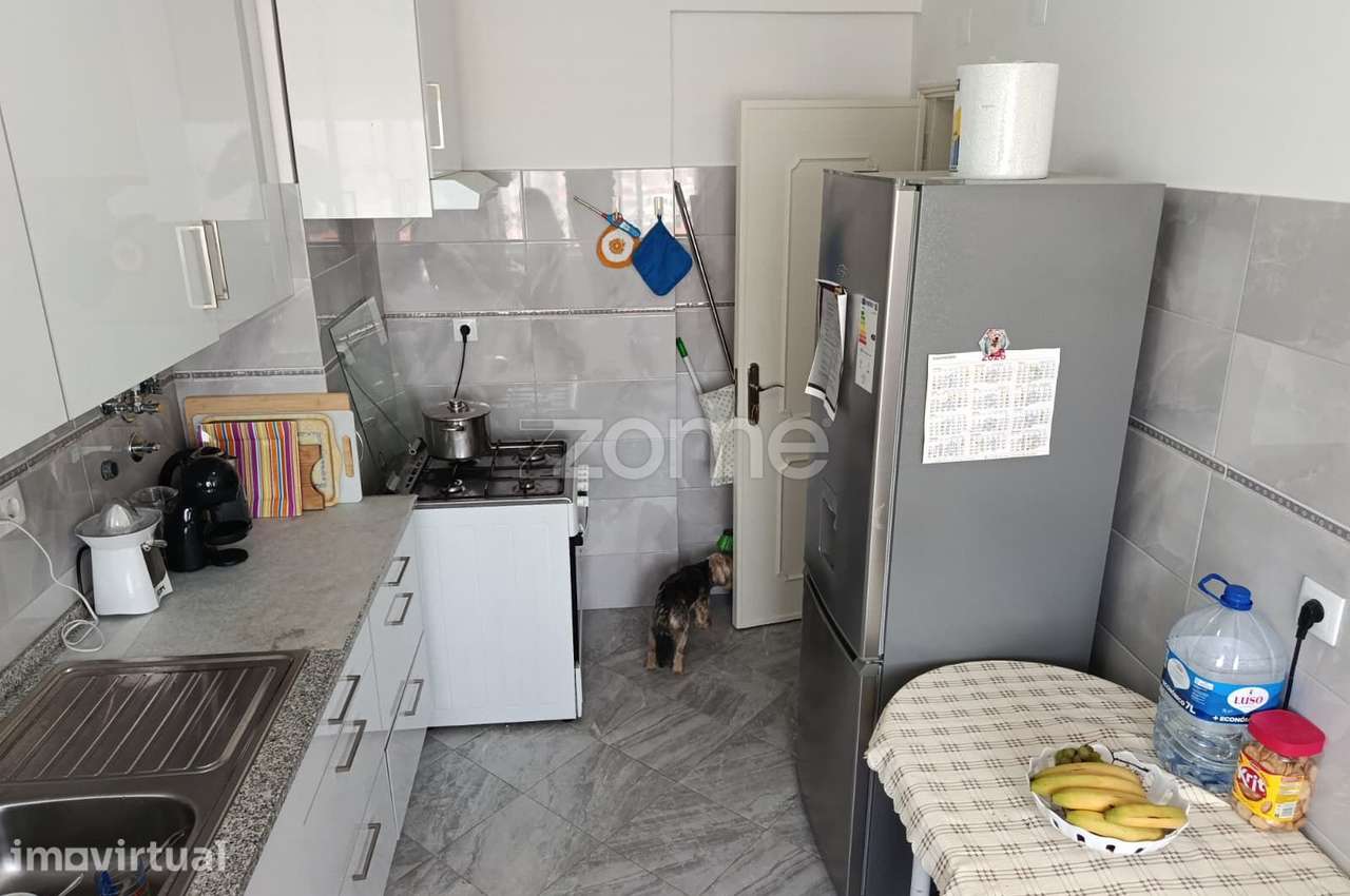 T2 no Casal de São Brás | Totalmente Renovado e com Vista Desafogada - Grande imagem: 5/15