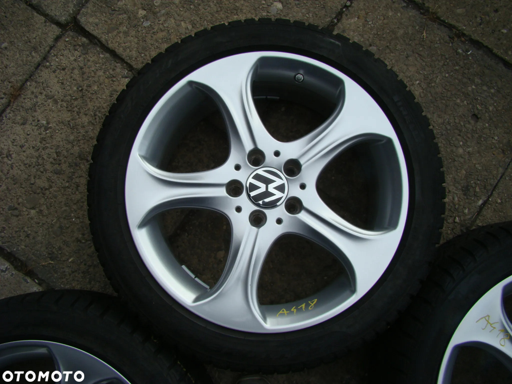 a418 5x112 VW T-Roc Passat B6 B7 Beetle Jetta Touran Caddy 7,5x18 zima 225/45 - 4