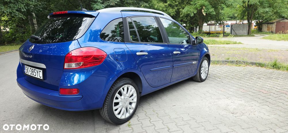 Renault Clio - 15
