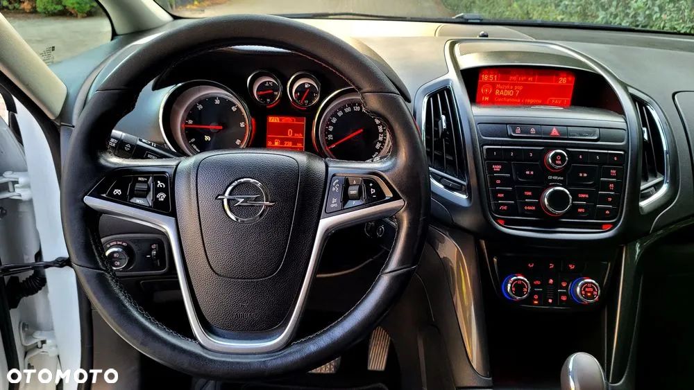 Opel Zafira 2.0 D (CDTI) Automatik Business Edition - 10