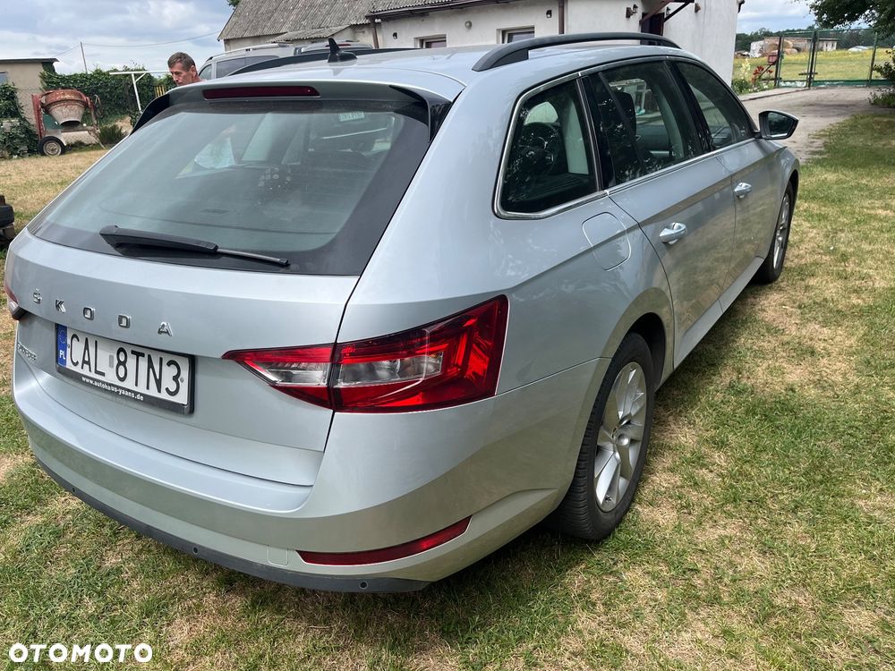 Skoda Superb 2.0 TDI Active DSG - 7