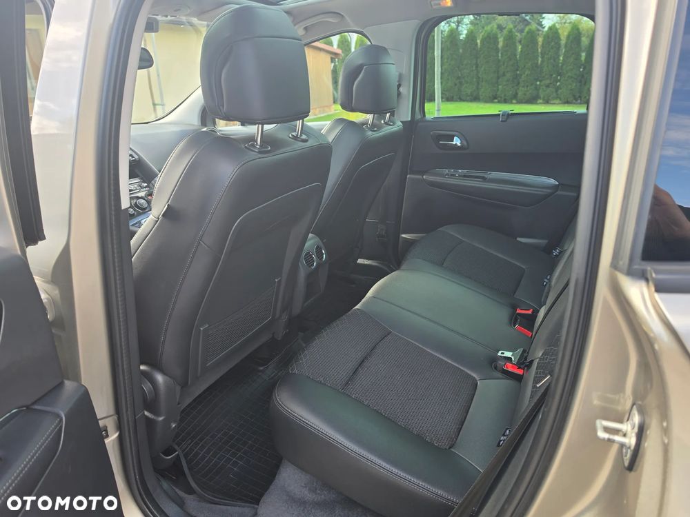 Peugeot 3008 HDi FAP 115 Family - 18