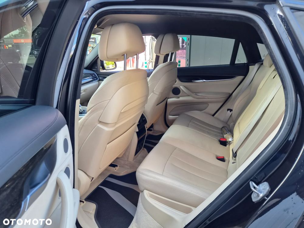 BMW X6M - 16