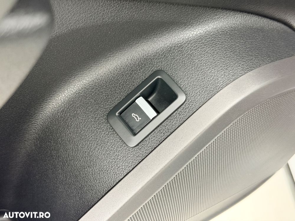 Audi Q5 40 TDI quattro S tronic design - 13