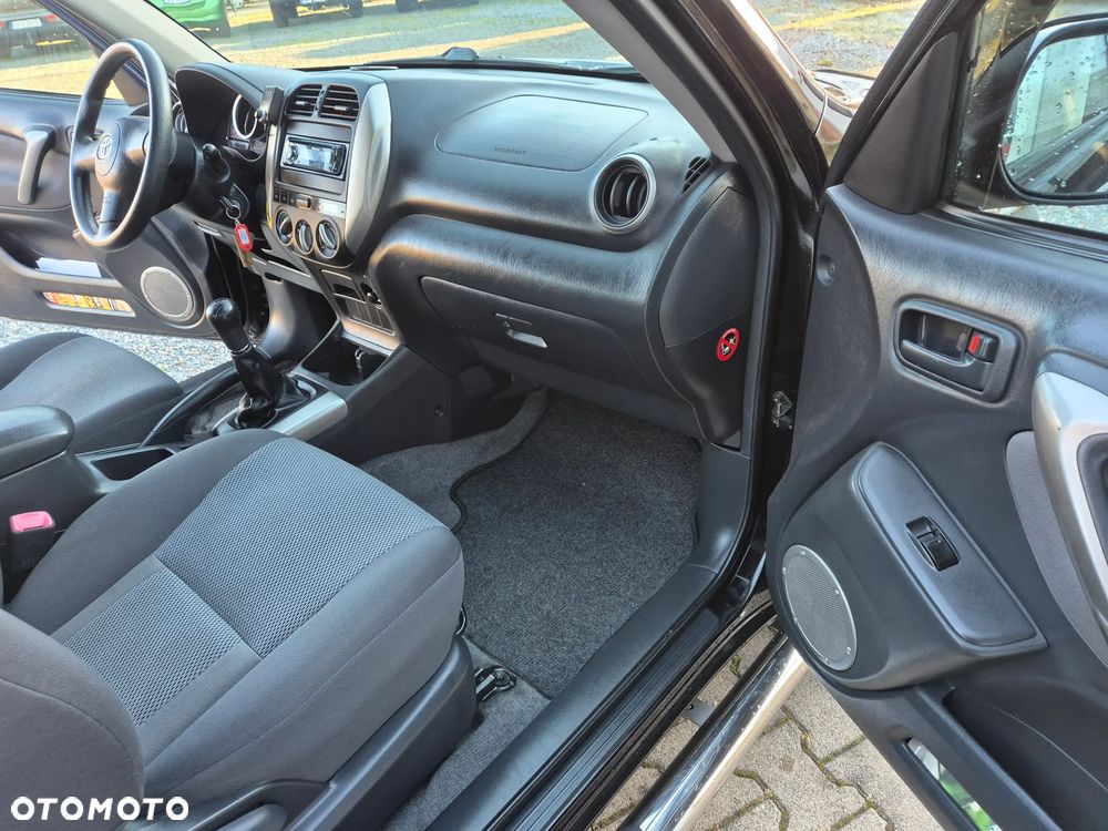 Toyota RAV4 1.8 VVT-i Luna 2WD - 17