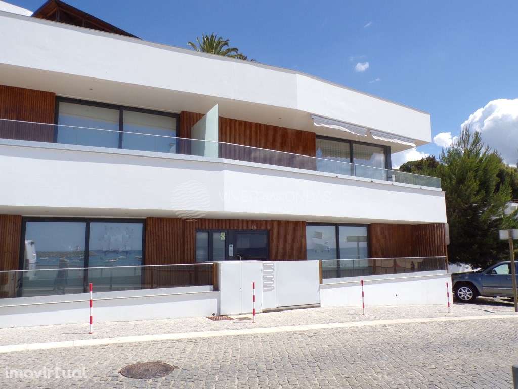 Apartamento T2 com terraço e vista de mar - Sesimbra - Grande imagem: 2/25