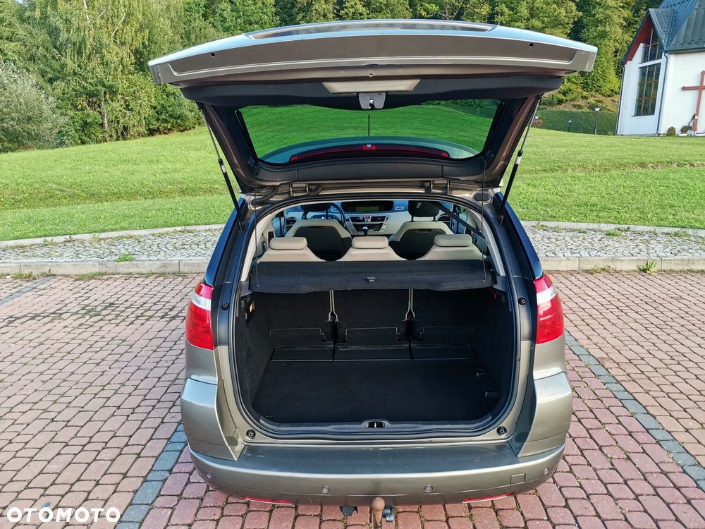 Citroën C4 Picasso 1.8i X - 13