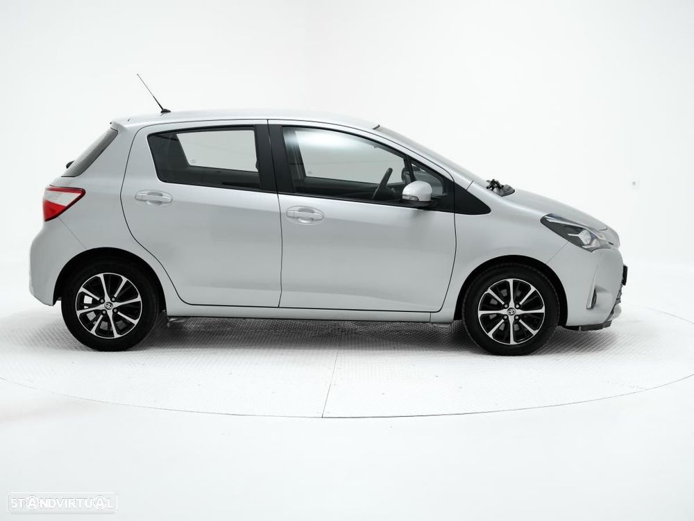 Toyota Yaris 1.4 D-4D Comfort - 2