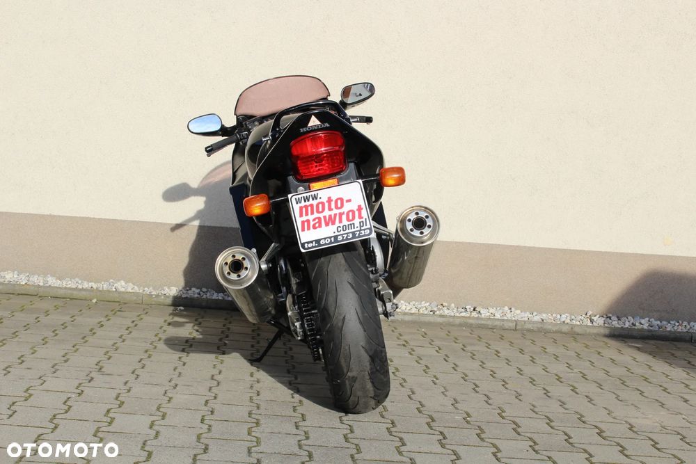 Honda CBR - 6