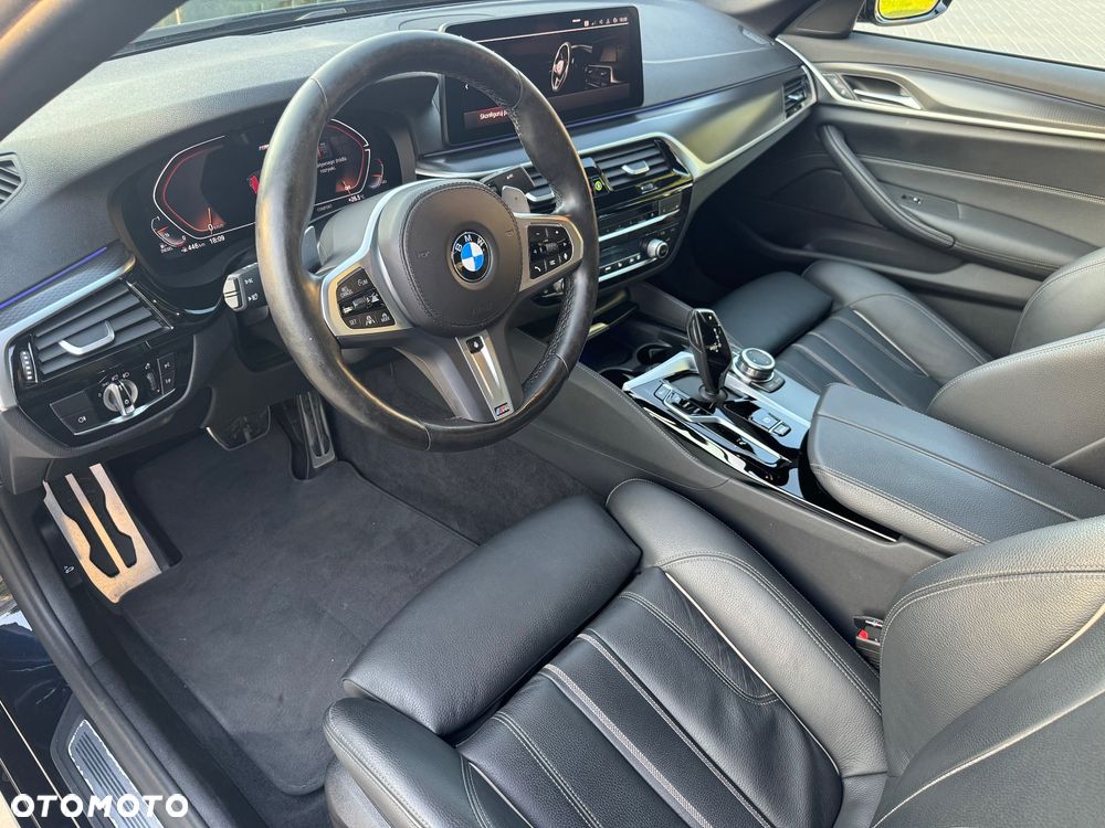 BMW Seria 5 530d xDrive mHEV M Sport sport - 10