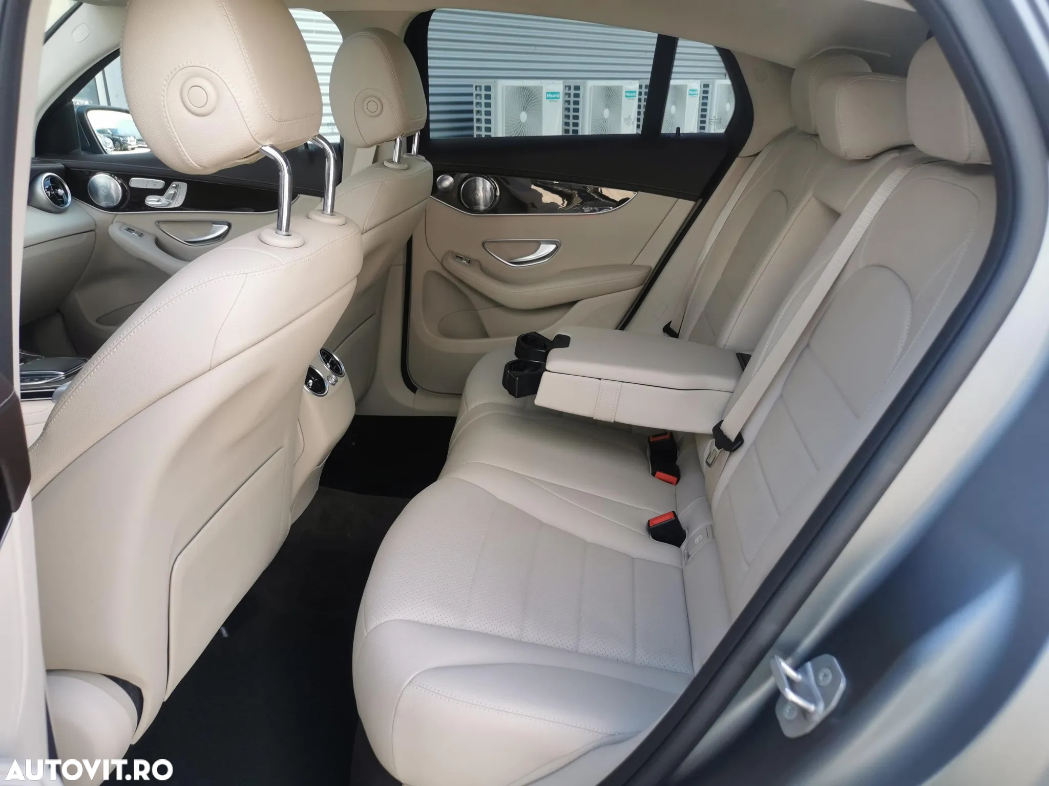 Mercedes-Benz GLC 300 4MATIC - 13