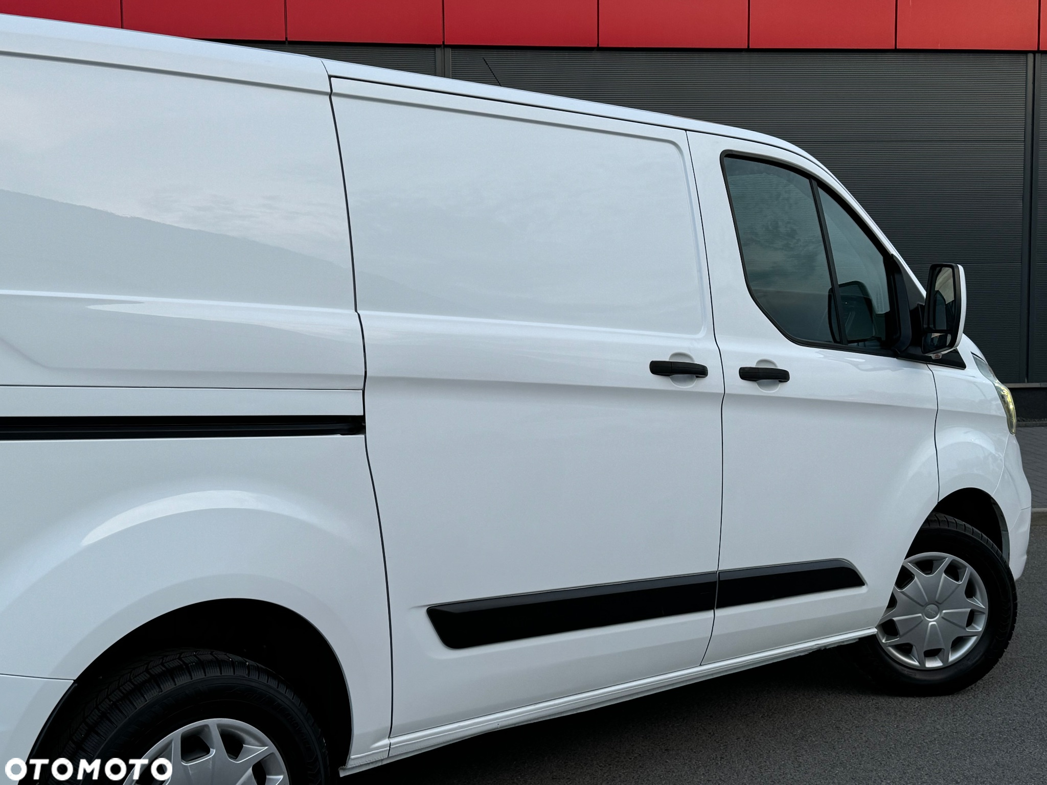 Ford Transit Custom - 11