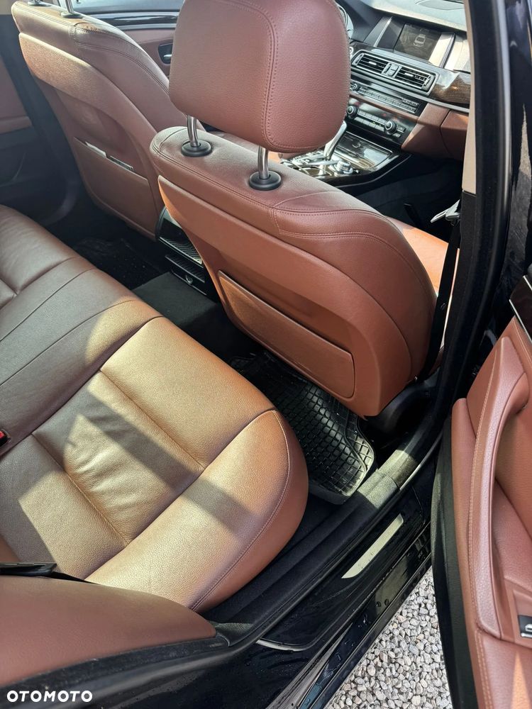 BMW Seria 5 530d xDrive Sport-Aut Modern Line - 10