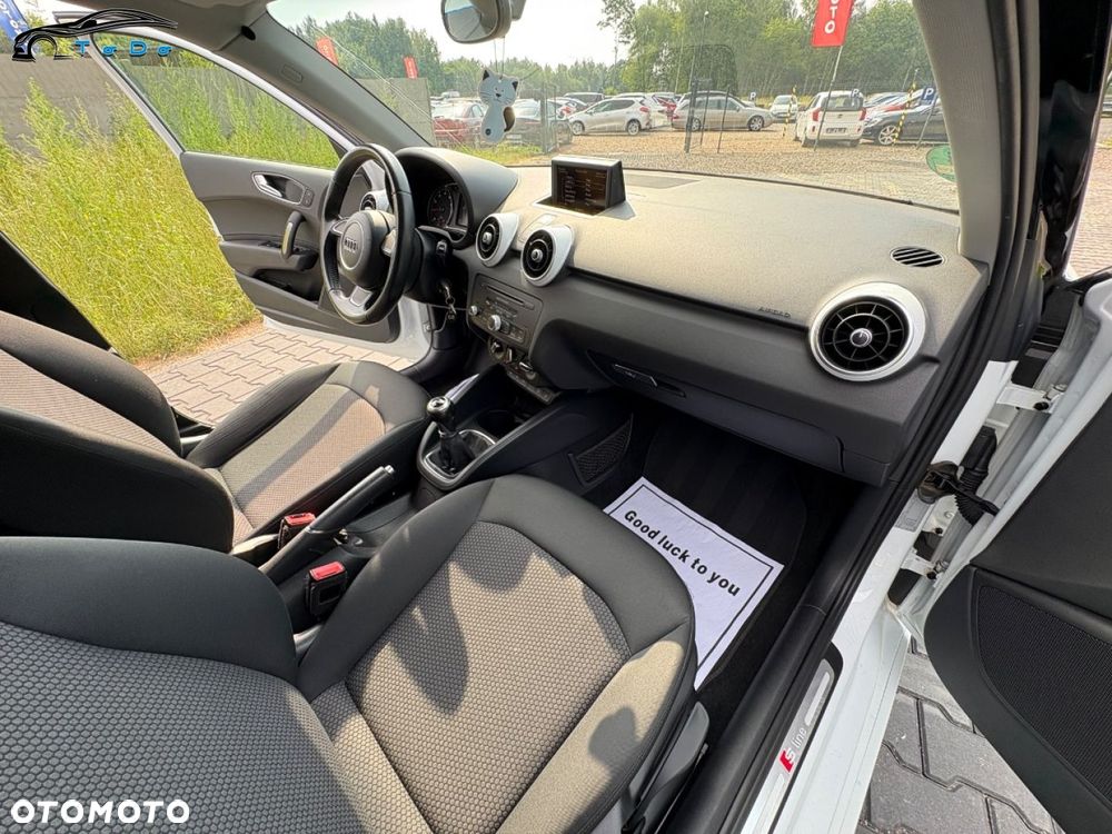 Audi A1 Sportback 1.2 TFSI S line edition m S line Sportpaket - 15