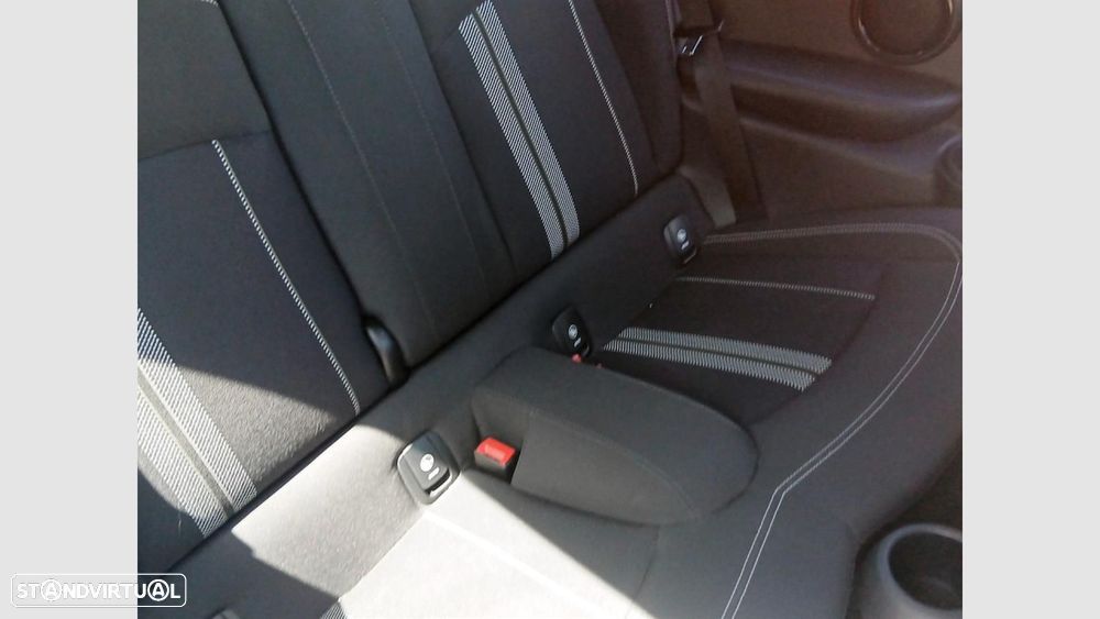 MINI 3 Portas Cooper Premium First JCW Auto - 18