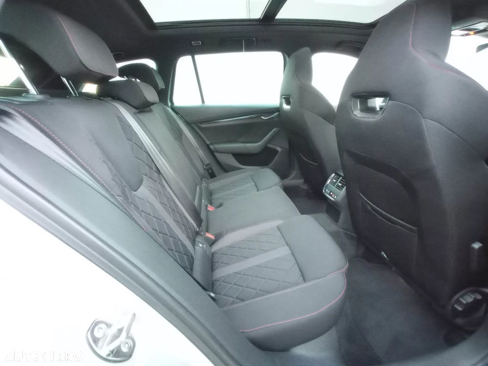 Skoda Octavia Combi RS 2.0 TDI DSG 4X4 - 26